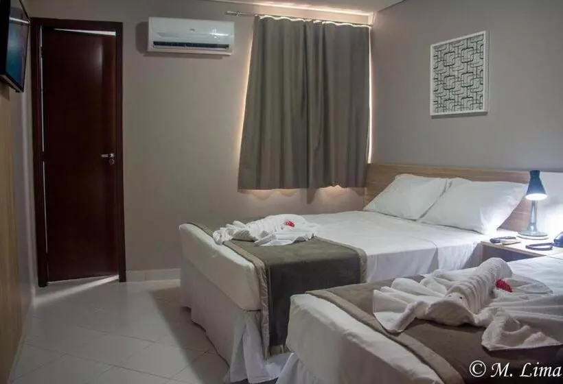 اتاق استاندارد سه نفره, Enseada Aeroporto