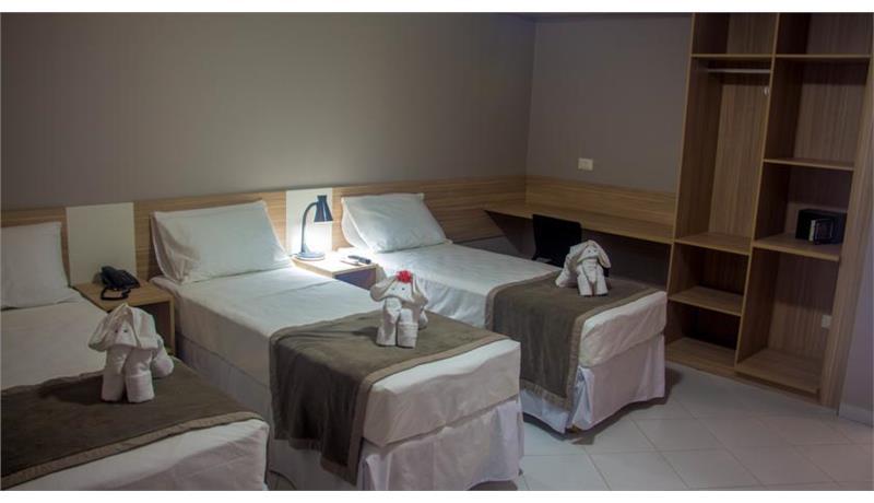 اتاق استاندارد سه نفره, Enseada Aeroporto