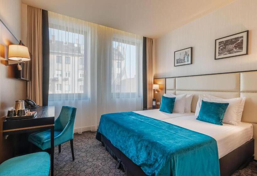 Номер Стандарт, Eurostars Danube Budapest