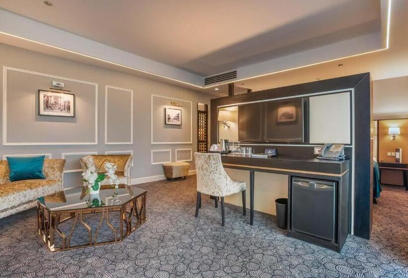 غرفة ديلوكس مزودة بشرفة, Eurostars Danube Budapest