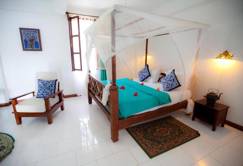 جناح, Flame Tree Cottages