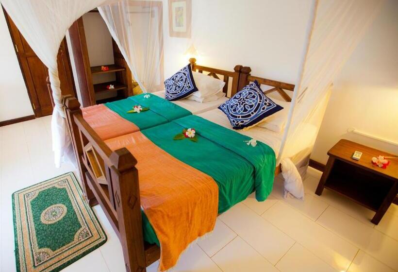 Дом 2 Спальни, Flame Tree Cottages