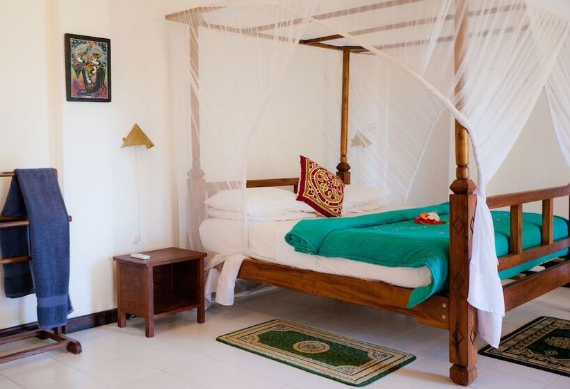 غرفة قياسية سرير كينج, Flame Tree Cottages