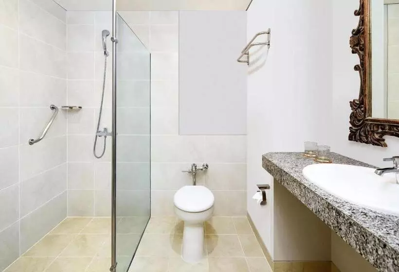 プールの見えるデラックスルーム, Four Points By Sheraton Bali, Kuta