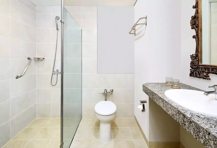 ダブルベッドスタンダードルーム, Four Points By Sheraton Bali, Kuta