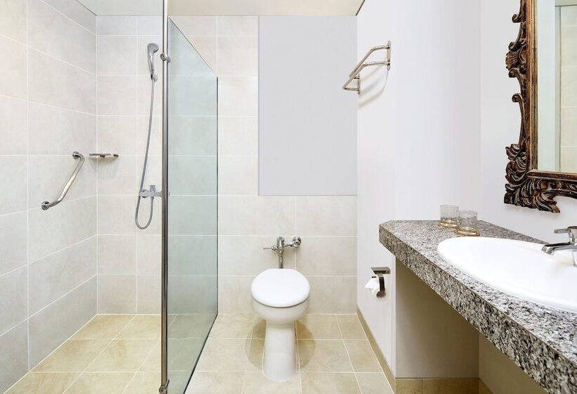 חדר סטנדרט שתי מיטות זוגיות, Four Points By Sheraton Bali, Kuta