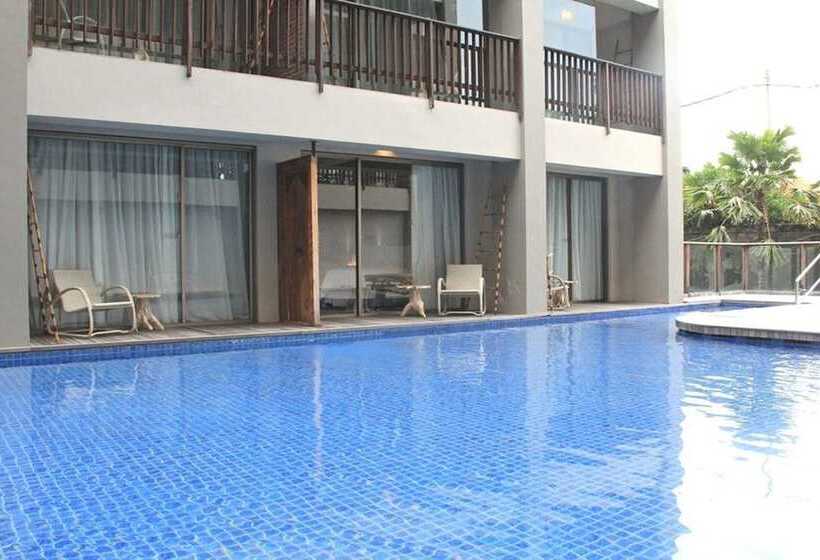 Номер Стандарт 2 Двуспальные Кровати, Four Points By Sheraton Bali, Kuta