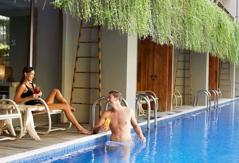 חדר סטנדרט מיטה זוגית, Four Points By Sheraton Bali, Kuta