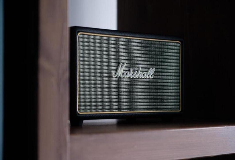 Номер Стандарт, Octant Furnas