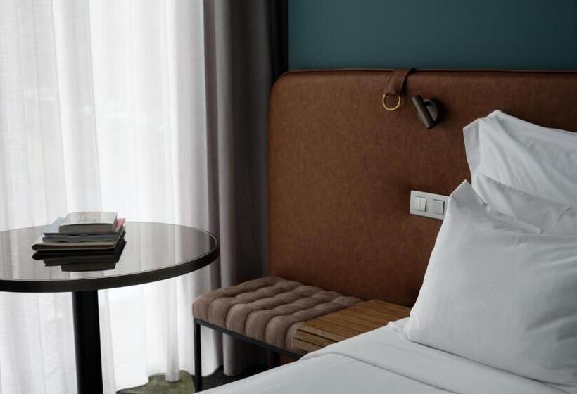 Номер Стандарт, Octant Furnas