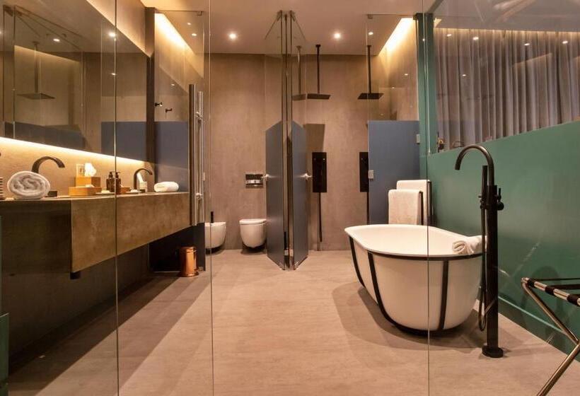 Номер Премиум, Octant Furnas