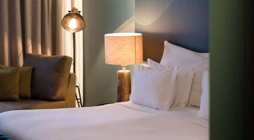 Люкс, Octant Furnas