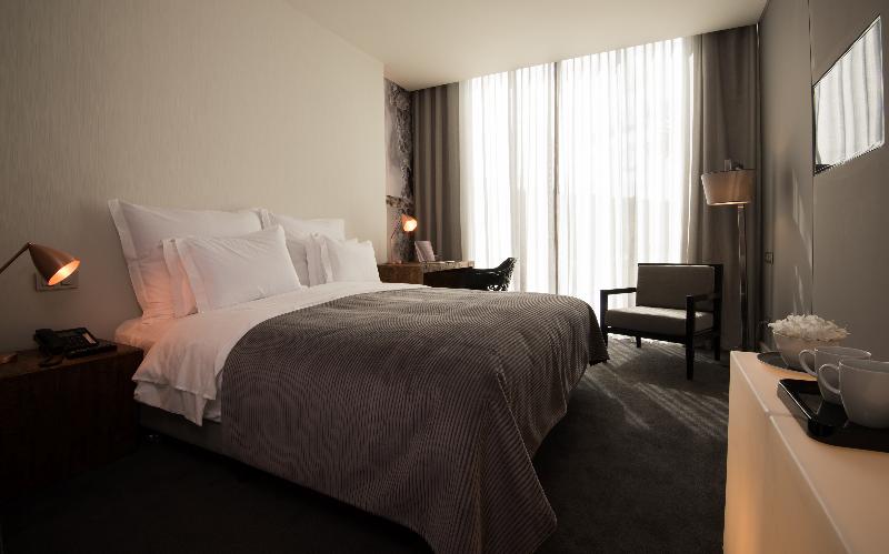 Номер Стандарт, Octant Furnas