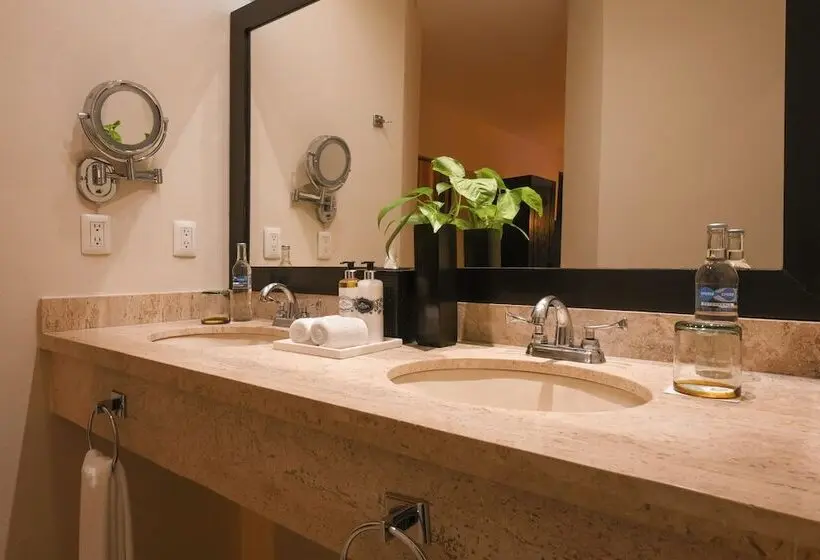 سوییت با چشم‌انداز دریا, Hidden Beach Resort Au Naturel - Adults Only - All & More Inclusive