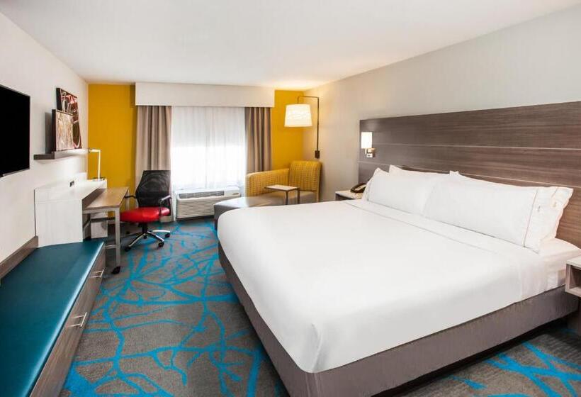 Engelliler için Büyük Çift Kişilik Yataklı Standart Oda, Holiday Inn Express & Suites Litchfield, An Ihg