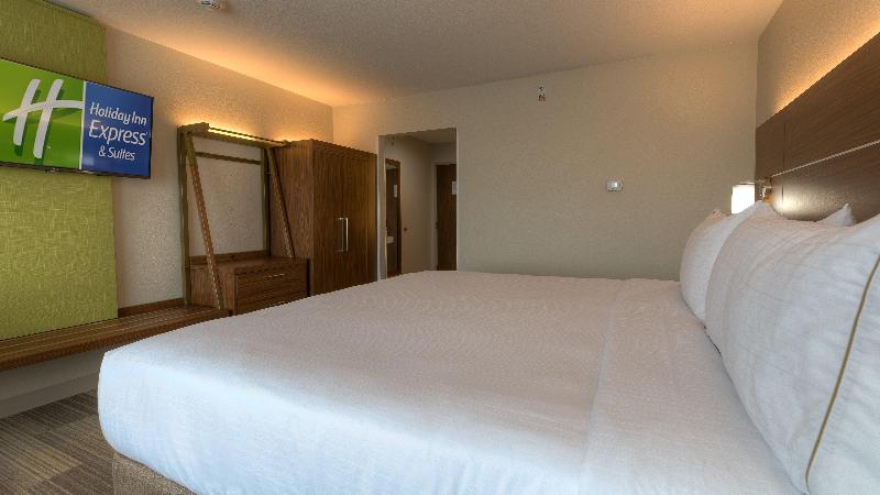 חדר סטנדרט עם מיטת קינג, Holiday Inn Express & Suites Tulsa Midtown, An Ihg