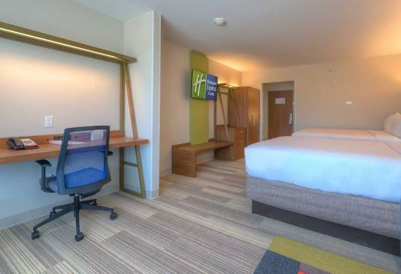 ２ダブルベッドのスタンダードルーム, Holiday Inn Express & Suites Tulsa Midtown, An Ihg
