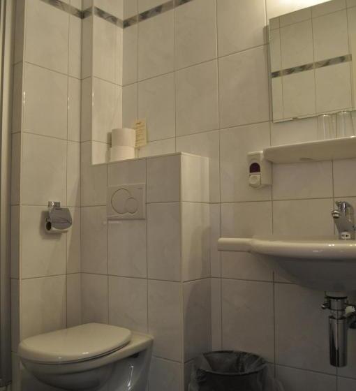 Номер Стандарт Трехместный, Hôtel Elite