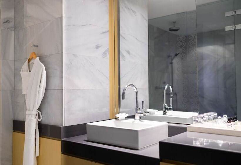 اتاق کلاب, Hyatt Regency Dushanbe