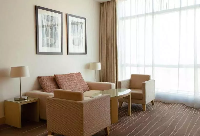 سوئیت با تخت بزرگ, Hyatt Regency Dushanbe