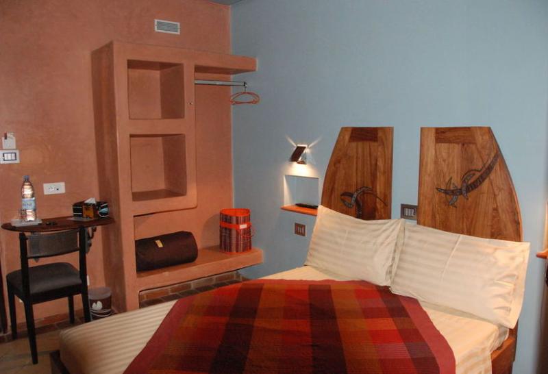 اتاق لوکس, Le Djoloff