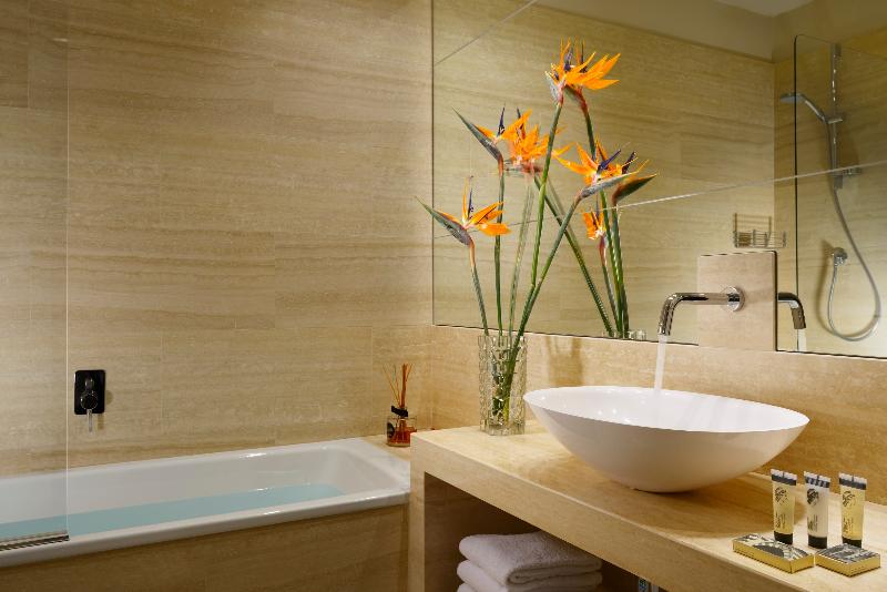 سوییت جونیور, Le Djoloff