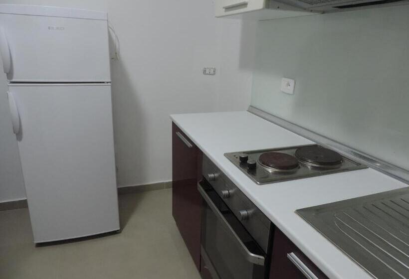 דירת חדר נוף לים, Marea Resort