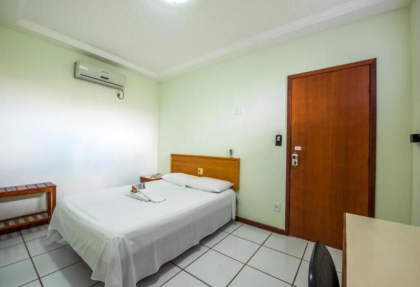 수피리어 룸, Metropolitano