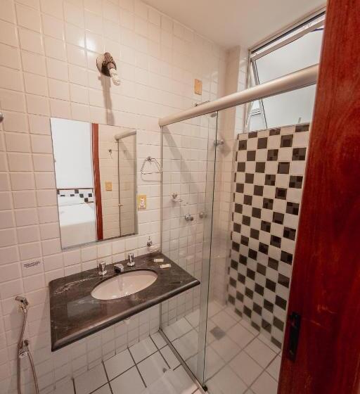 수피리어 룸, Metropolitano