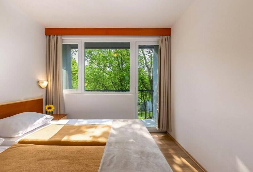 Номер Economy, Holiday Resort Kačjak