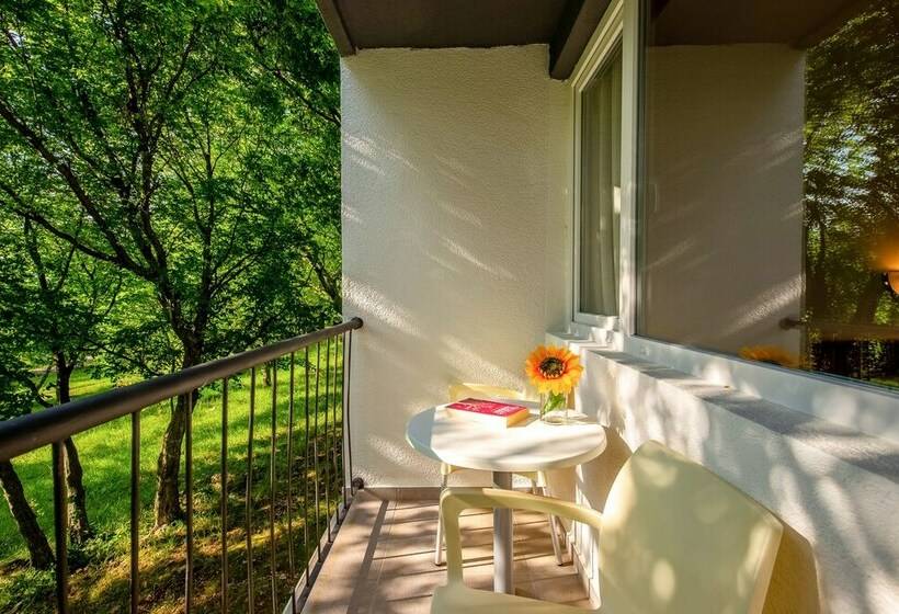 Номер Economy, Holiday Resort Kačjak