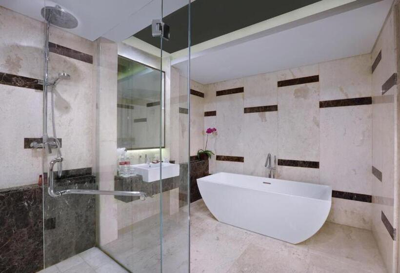 Family Suite, Quest San Denpasar By Aston