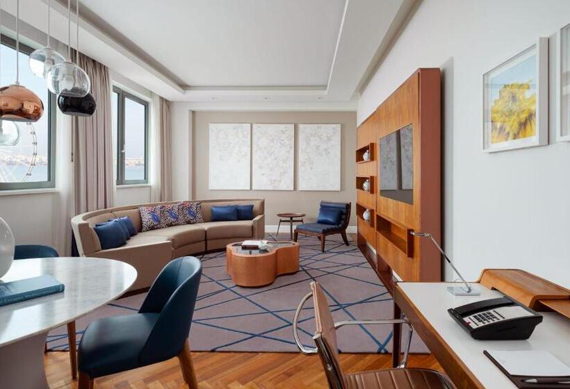 Suite Llit King, Sheraton Baku Intourist