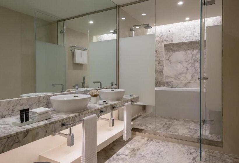 Suite Llit King, Sheraton Baku Intourist