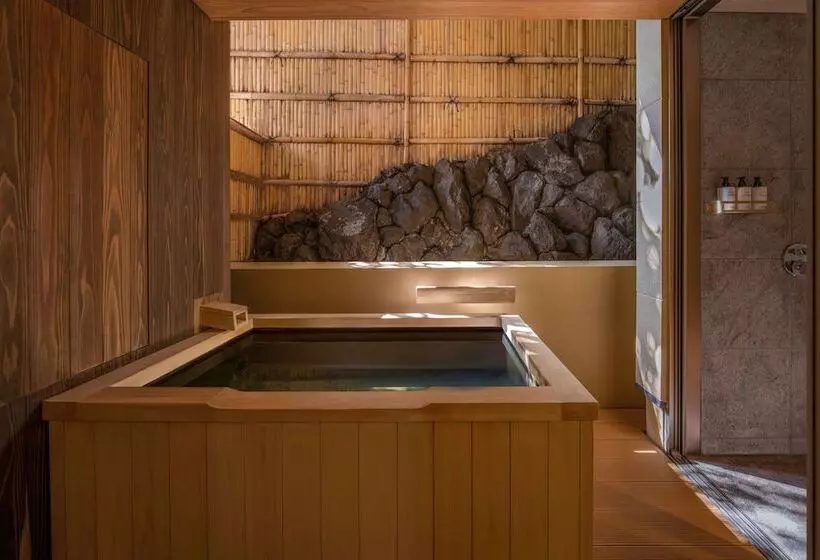 景色の見えるダブルベッドスタンダードルーム, Suiran, A Luxury Collection Hotel, Kyoto