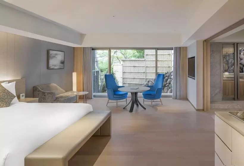 景色の見えるダブルベッドスタンダードルーム, Suiran, A Luxury Collection Hotel, Kyoto