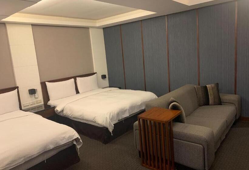 اتاق خانوادگی, Sun Sweet