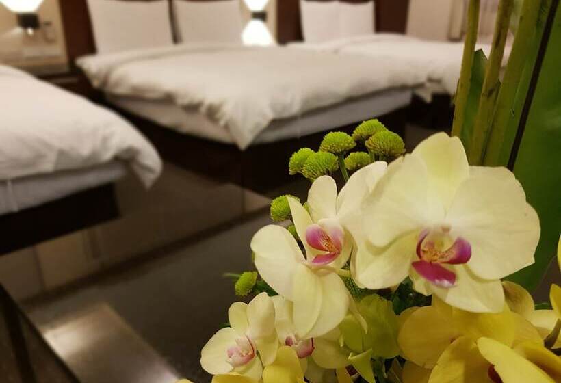 اتاق خانوادگی, Sun Sweet