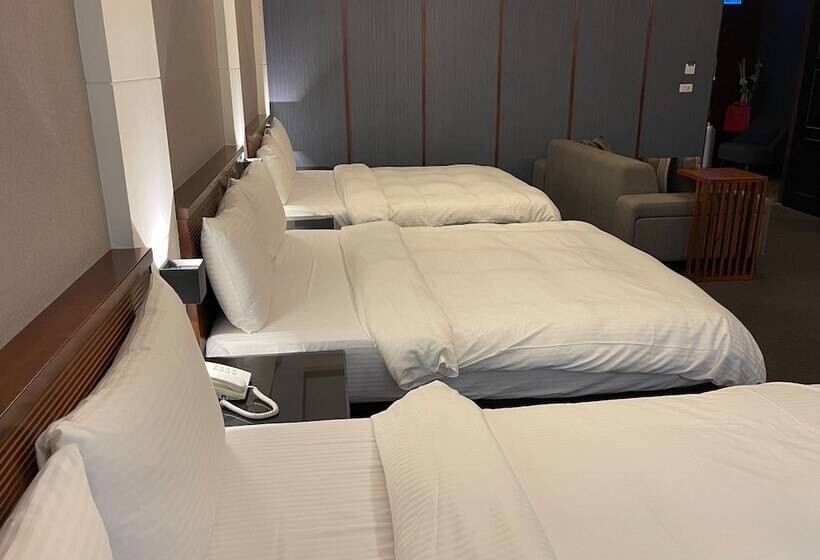 اتاق خانوادگی, Sun Sweet