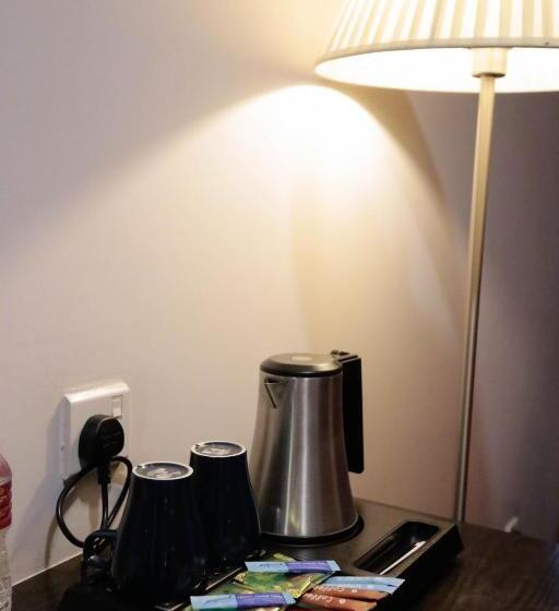 اتاق لوکس سه تخته, The Grand Campbell Hotel Kuala Lumpur