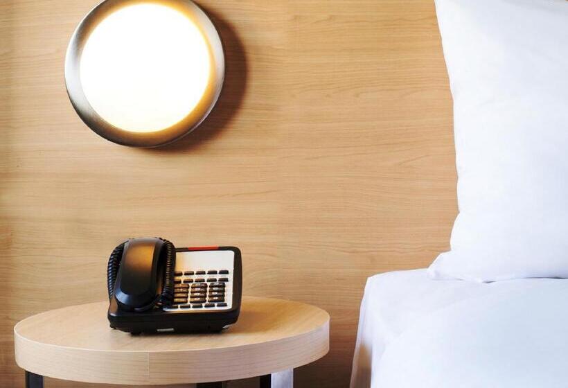 Номер Стандарт, Zest Airport Jakarta By Swiss Belhotel International