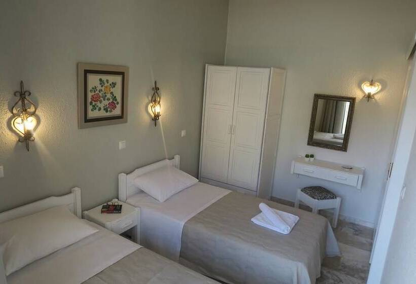 דירת חדר, Maria Suites