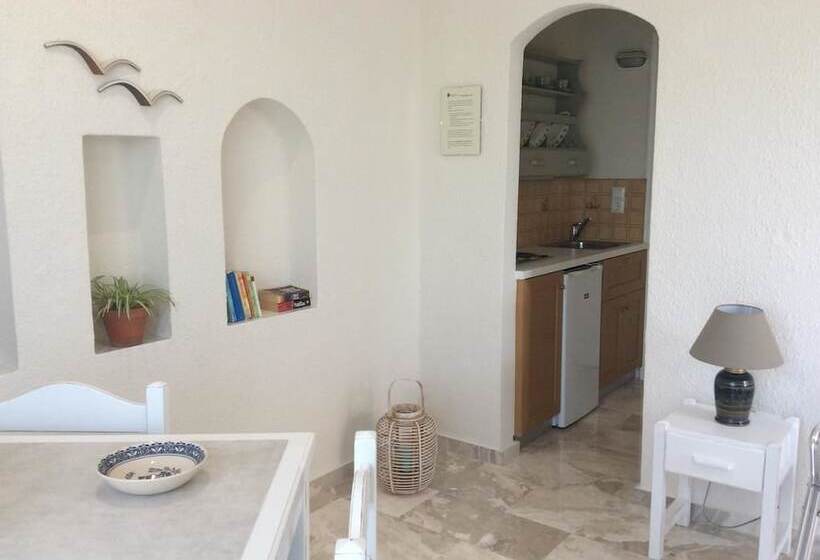 דירת חדר, Maria Suites