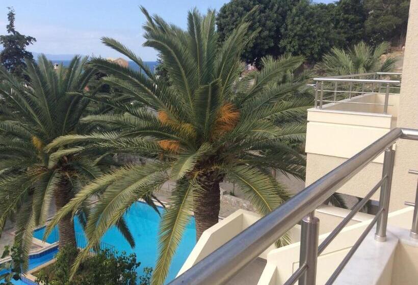 דירת חדר נוף לים, Maria Suites