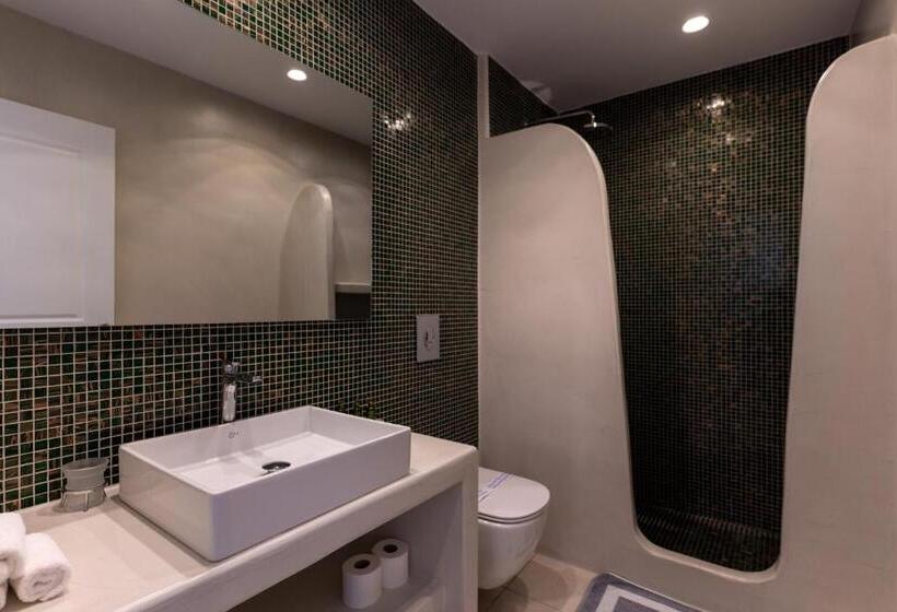 Chambre Triple Standard Vue Mer, Anamnesis City Spa