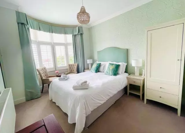 キングサイズベッドのスイートルーム, Beaches Guest House