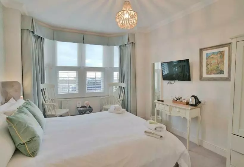 キングサイズベッドのスイートルーム, Beaches Guest House