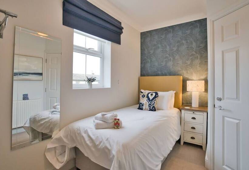 اتاق استاندارد یک نفره, Beaches Guest House