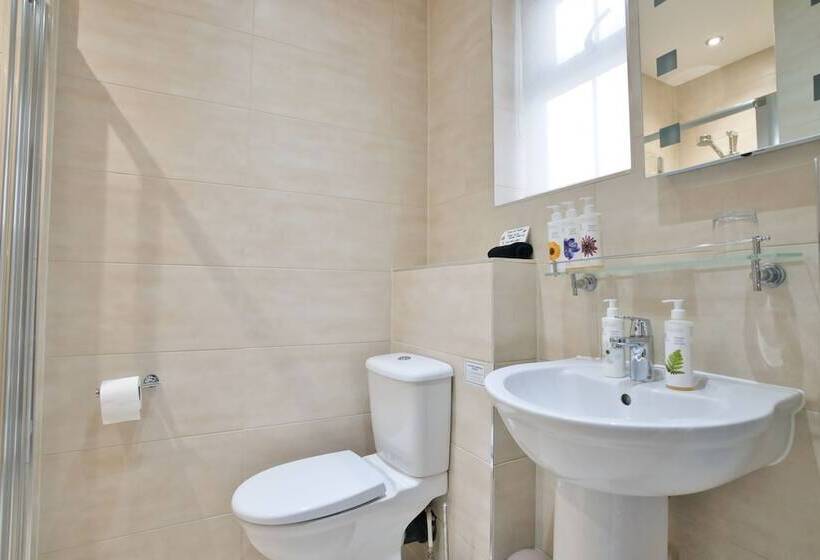 اتاق استاندارد یک نفره, Beaches Guest House