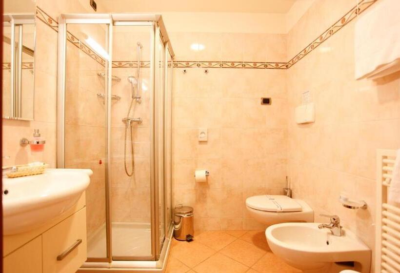Четырехместный Номер Superior, Garda Family House